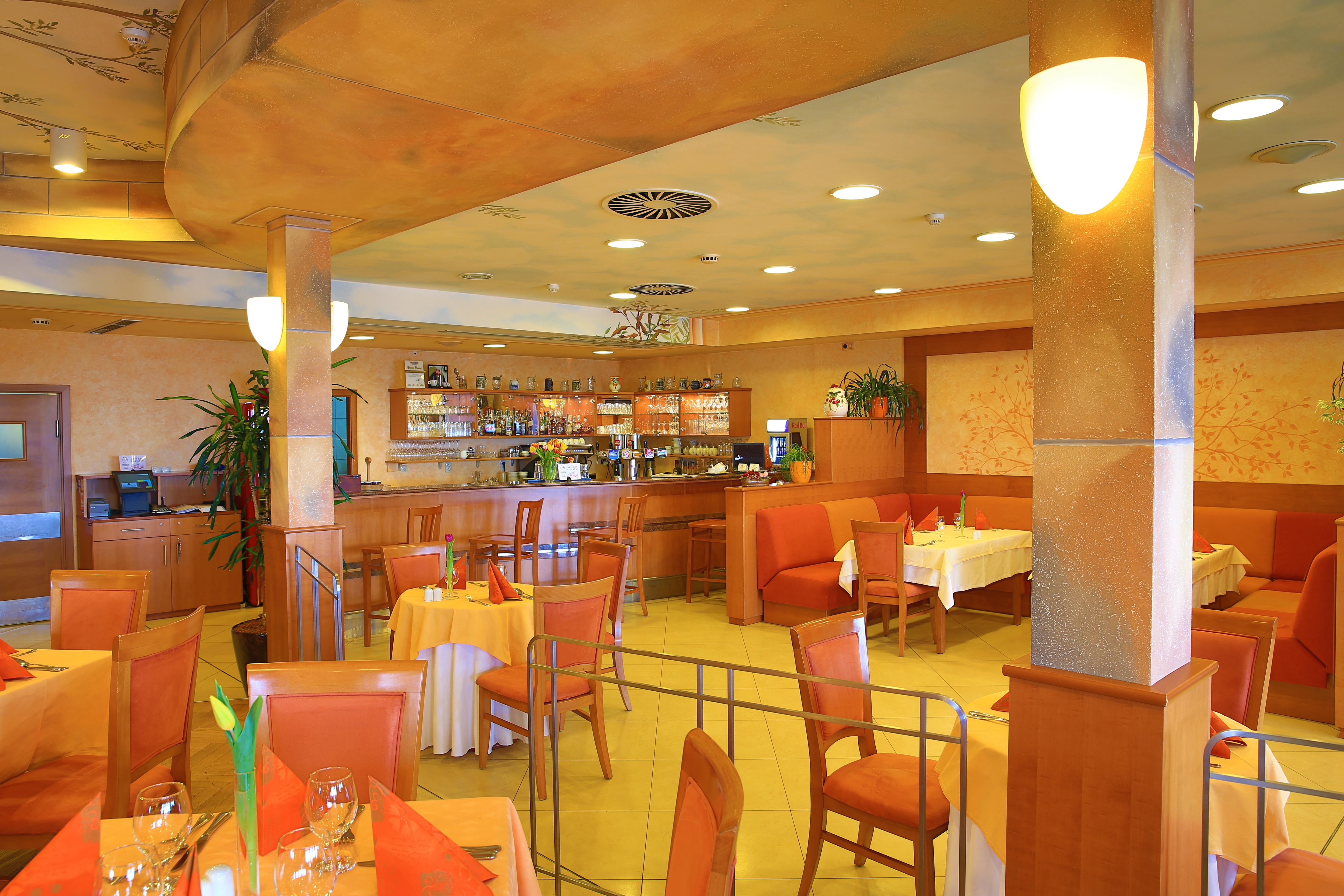 Hotel Primavera & Congress Centre 4*