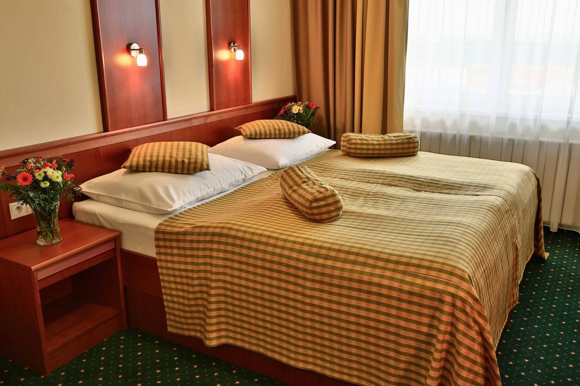 Hotel Primavera & Congress Centre 4*